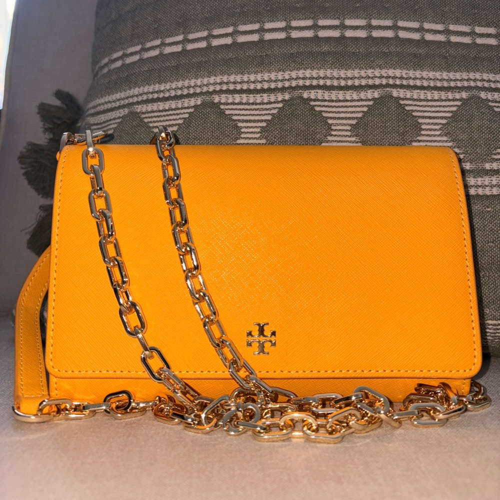Tory Burch Emerson Chain Wallet